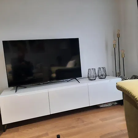 Njanja زلاتيبور