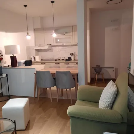 Njanja زلاتيبور