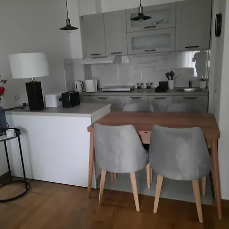 Njanja Apartment *